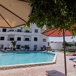 La Bonita Compound